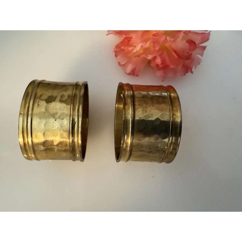Vintage Set of 2 Solid Hammered Brass Oval Napkin Rings Made in India Sturdy GUC